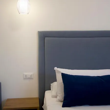 Couette-café Galaxy Tropea 4*