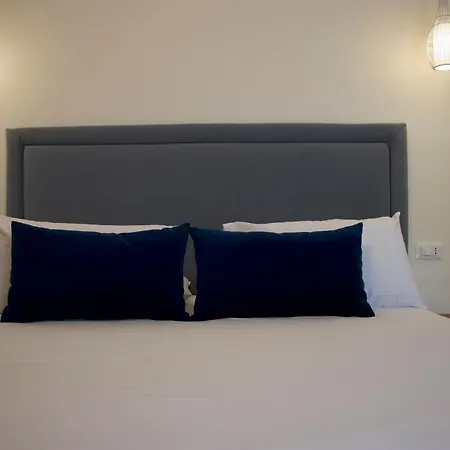 Couette-café Galaxy Tropea 4*